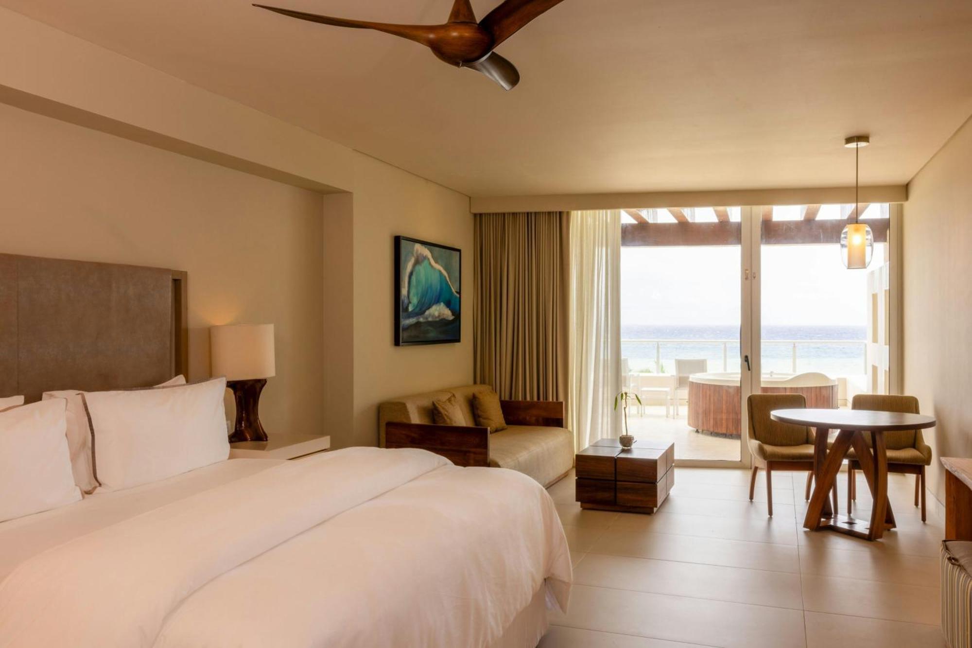 Deluxe 1 King 1 Bedroom Smaller Suite Ocean view