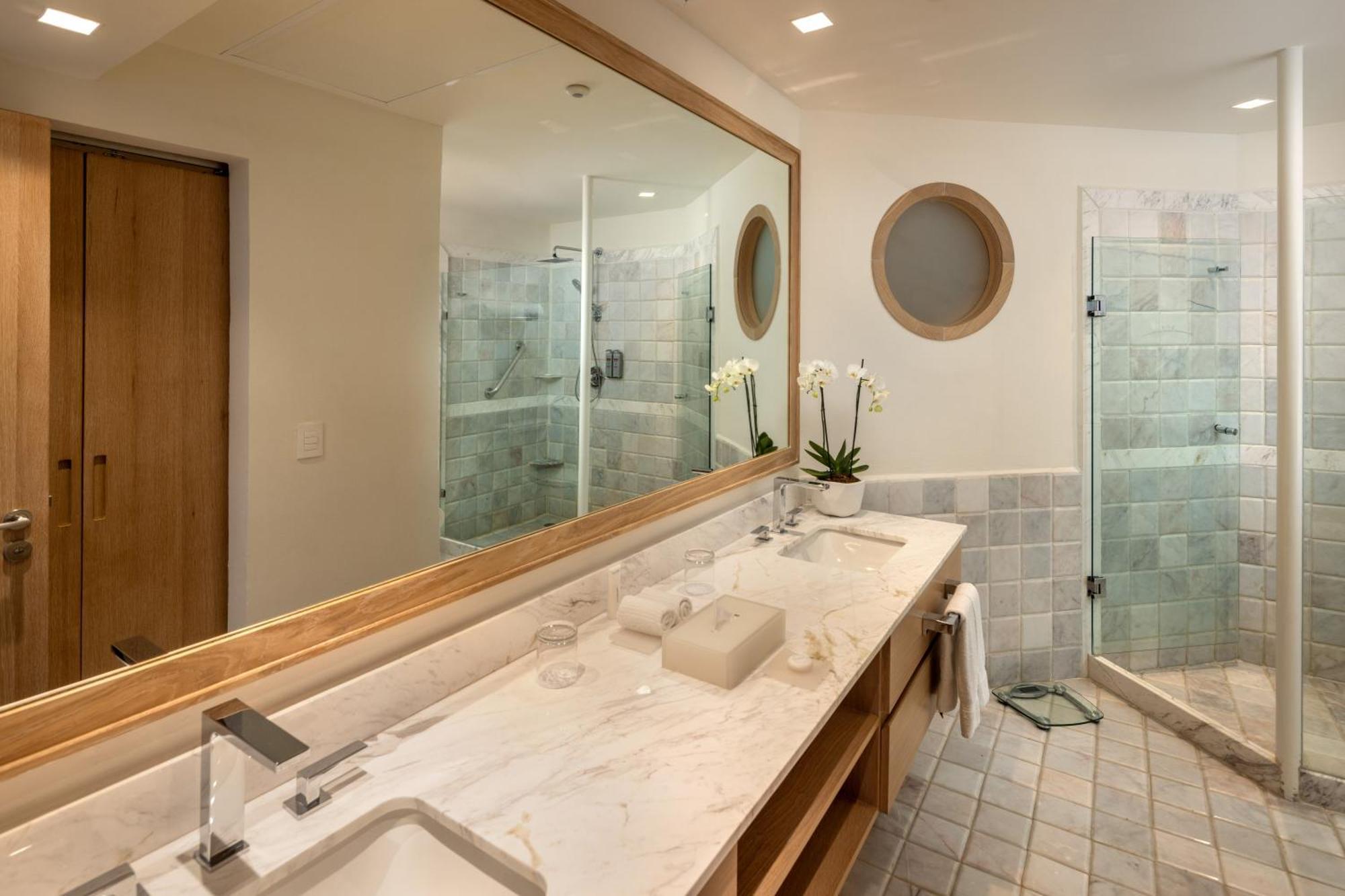 Two Bedroom Presidential Suite Ocean View Kids & Teens