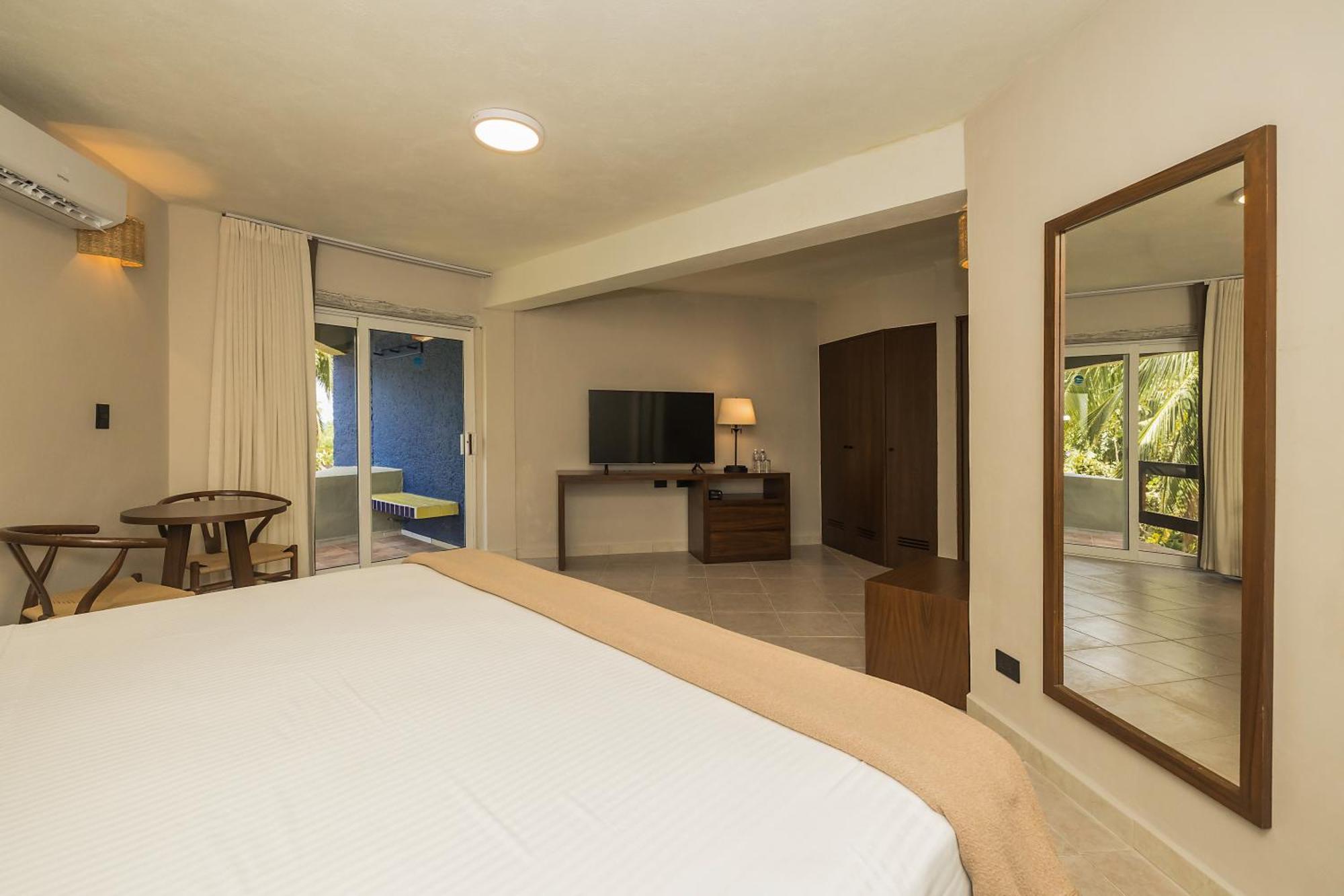 Superior Double or Twin Room Garden View