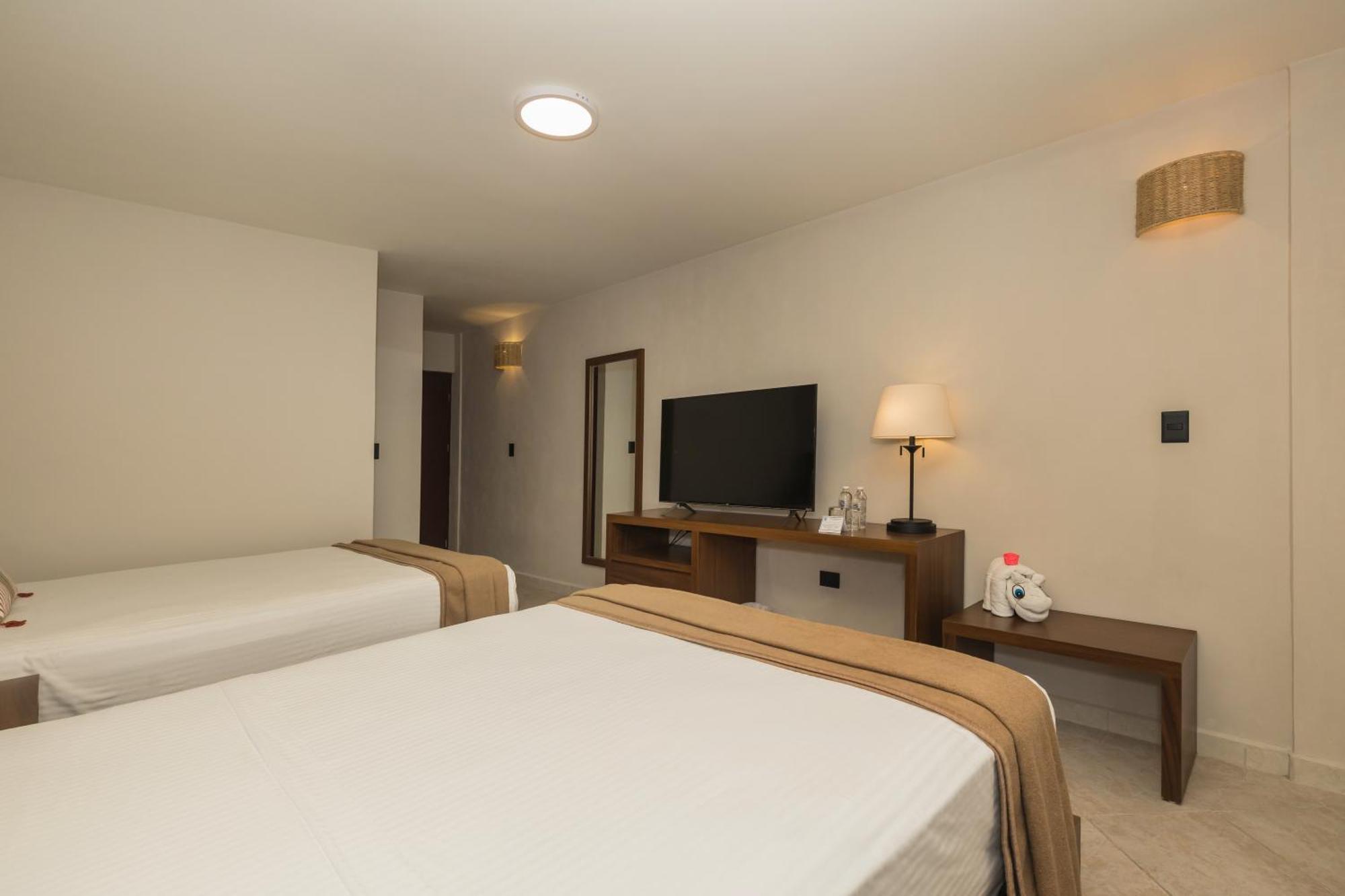 Superior Double or Twin Room Garden View